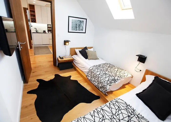 Urbankop Vidik 아파트 *